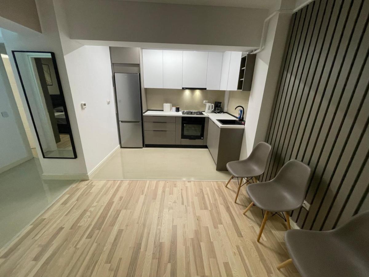 Modern Gray / Designed Apartment Iasi Exterior photo